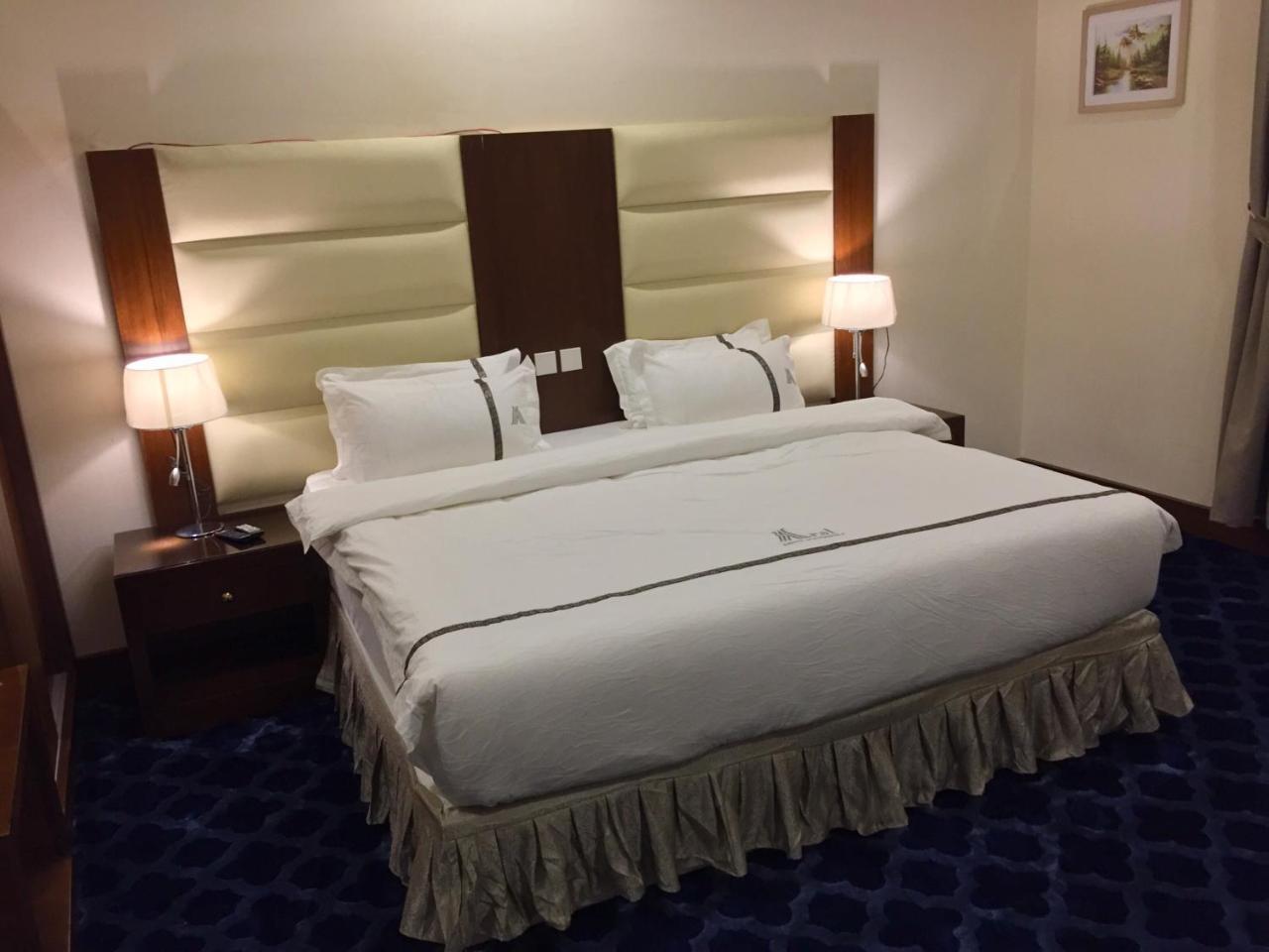 Aral Hotel Apartments Tabuk Exterior photo