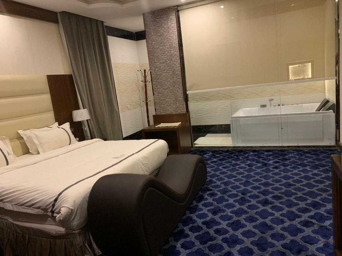 Aral Hotel Apartments Tabuk Exterior photo